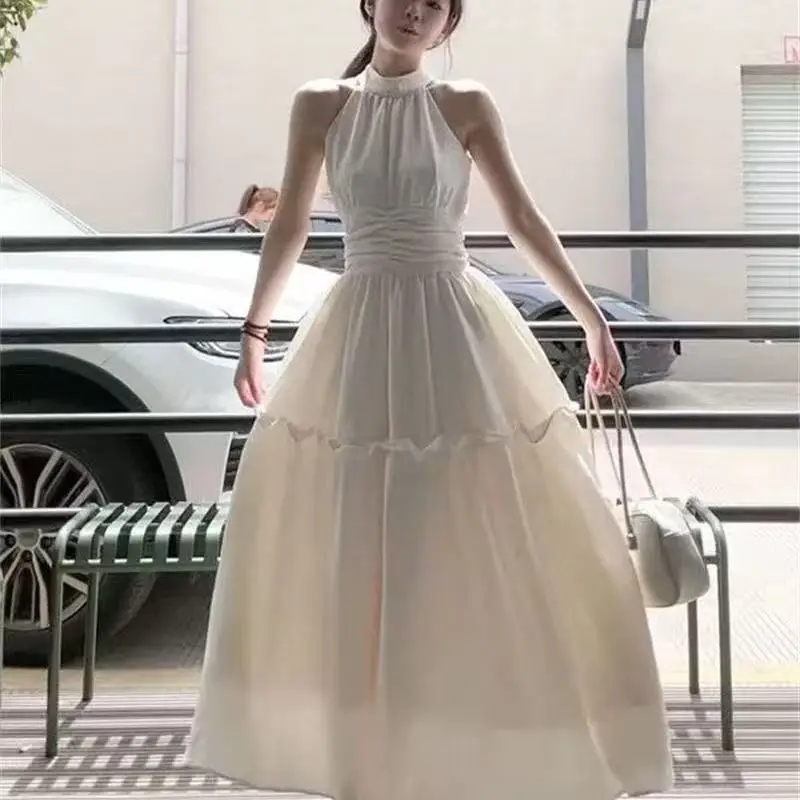 French-style petite halter neck sleeveless dress for women in summer2026New summer style waist-cinching slimming long dress
French-style petite halter neck sleeveless dress for women in summer2026New summer style waist-cinching slimming long dress