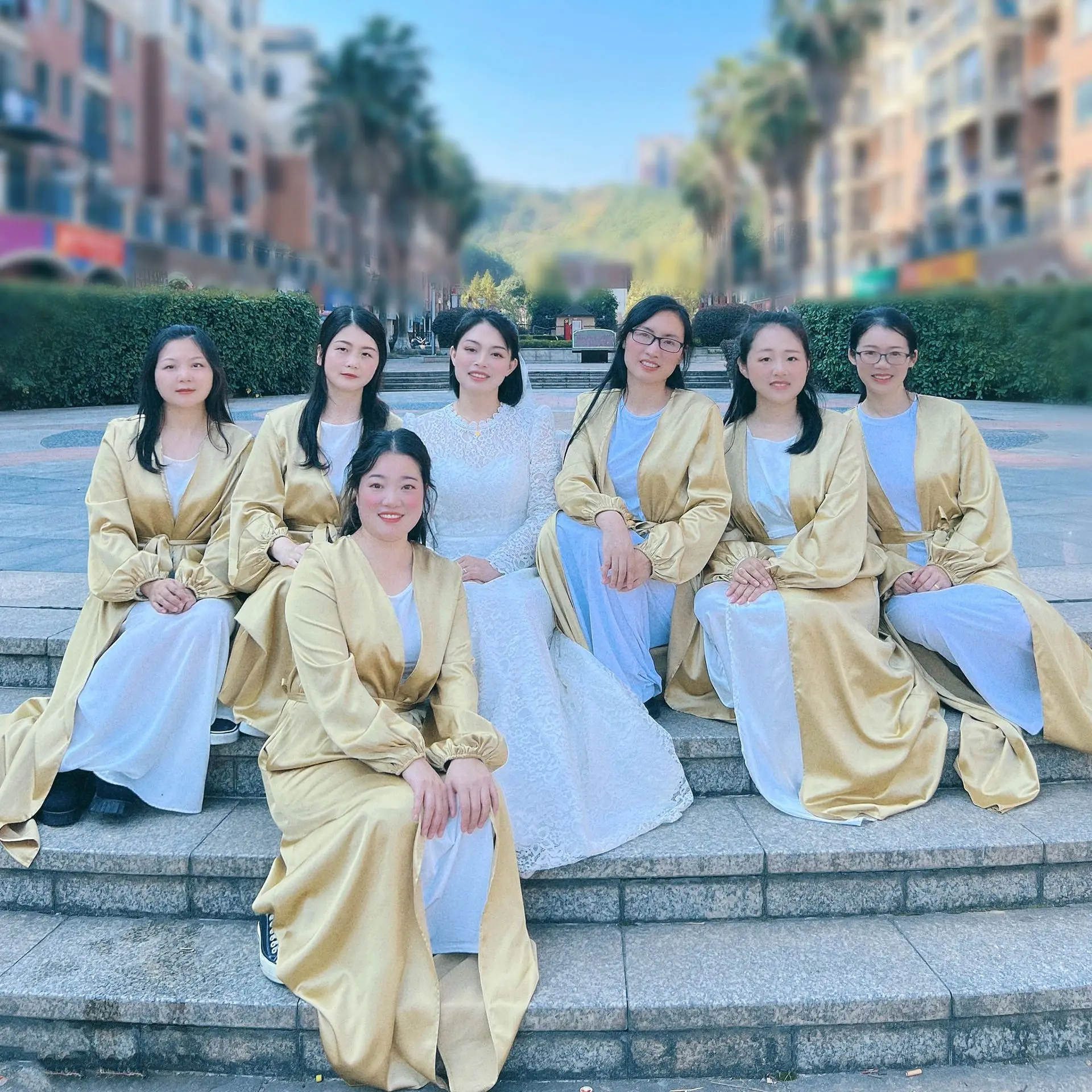 Turkish Fashion Embroidered Wave Edge Cardigan Muslim Women Abaya Coat Islamic Outerwear Long Sleeve Loose Fit
Turkish Fashion Embroidered Wave Edge Cardigan Muslim Women Abaya Coat Islamic Outerwear Long Sleeve Loose Fit