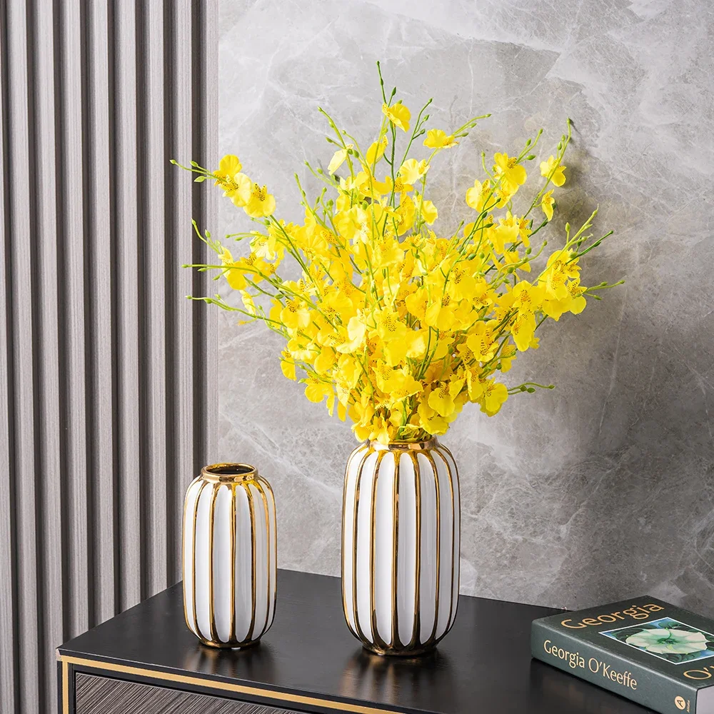 European luxury ceramic vase Modern home decoration Living room Bedroom Office Dining room Desktop flower potted plant decor
European luxury ceramic vase Modern home decoration Living room Bedroom Office Dining room Desktop flower potted plant decor