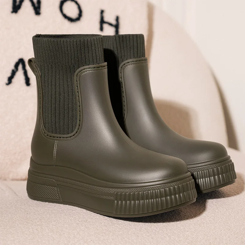 New Short-tube Heightened Rain Boots Women's Fashionable Outdoor Rain Boots Adult Outdoor Camping Travel Anti-slip Water Shoes
New Short-tube Heightened Rain Boots Women's Fashionable Outdoor Rain Boots Adult Outdoor Camping Travel Anti-slip Water Shoes
