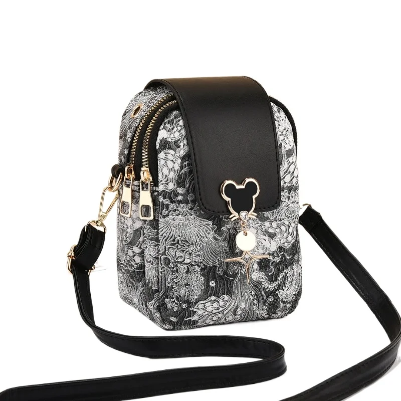 Disney Vintage Retro Shoulder Bag for Women Crossbody Phone Purse Mother Bag Casual Fashion Daily Use
Disney Vintage Retro Shoulder Bag for Women Crossbody Phone Purse Mother Bag Casual Fashion Daily Use