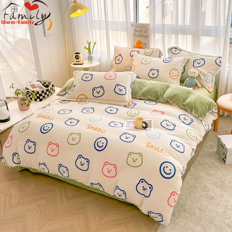 3pcs Bedding Printing Milk Velvet Skin-friendly Quilt Cover Warm Student Dormitory Home Double Bed Duvet Cover with Pillowcase
3pcs Bedding Printing Milk Velvet Skin-friendly Quilt Cover Warm Student Dormitory Home Double Bed Duvet Cover with Pillowcase