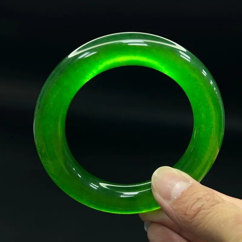 Natural Quartzite Green Jade Bracelet, Fashionable and Simple Women's Bracelet Jewelry
Natural Quartzite Green Jade Bracelet, Fashionable and Simple Women's Bracelet Jewelry
