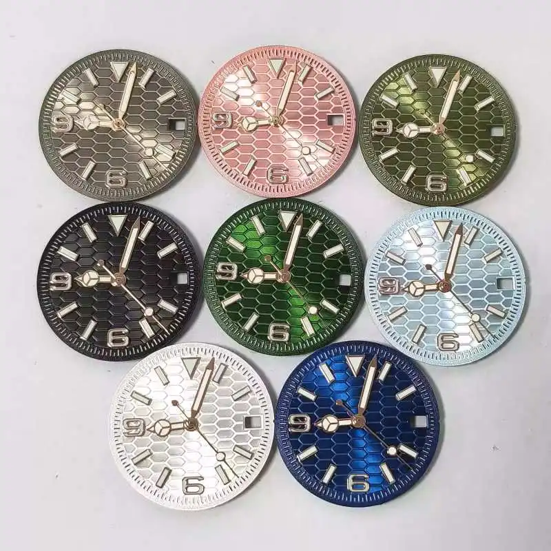 Детали часов 28,5 мм, фиксированный штифт с розой, текстурой солнечных лучей, циферблат часов, зеленый светящийся с рукой, подходит для механизма NH35 NH36 7S
Детали часов 28,5 мм, фиксированный штифт с розой, текстурой солнечных лучей, циферблат часов, зеленый светящийся с рукой, подходит для механизма NH35 NH36 7S