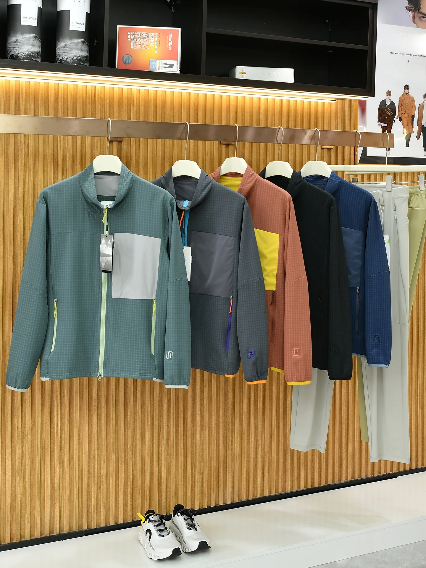 Spring Outdoor Functionality Plaid Velvet Couple Style Stand Collar Sports Jacket Open Cardigan Trendy Men's Clothing
Spring Outdoor Functionality Plaid Velvet Couple Style Stand Collar Sports Jacket Open Cardigan Trendy Men's Clothing