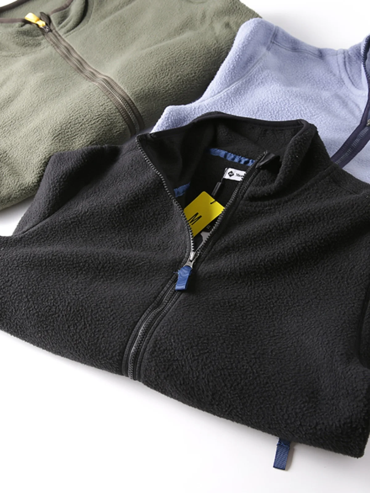 Ультратонкая флисовая куртка для активного отдыха с капюшоном, ветрозащитная, теплая, с воротником-стойкой, молодежная, с длинными рукавами, приталенного кроя, осенне-зимнее пальто
Ультратонкая флисовая куртка для активного отдыха с капюшоном, ветрозащитная, теплая, с воротником-стойкой, молодежная, с длинными рукавами, приталенного кроя, осенне-зимнее пальто