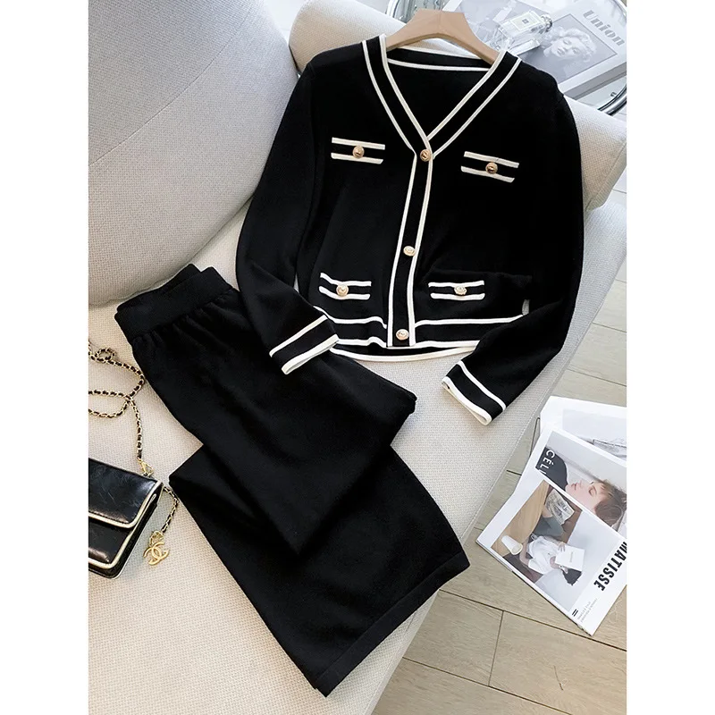Black Knitted Two Piece Set for Women Simpe V-Neck Sweater Cardigan + Solid Color Wide Leg Long Pants Autumn Winter Lady Suits
Black Knitted Two Piece Set for Women Simpe V-Neck Sweater Cardigan + Solid Color Wide Leg Long Pants Autumn Winter Lady Suits