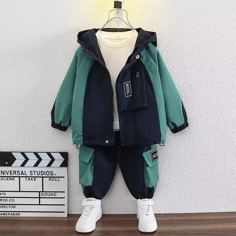 Children's Spring and Autumn Clothing Set New Boys' Hooded Coat and Pants Set Korean Version Baby Charge Coat Two Piece Set
Children's Spring and Autumn Clothing Set New Boys' Hooded Coat and Pants Set Korean Version Baby Charge Coat Two Piece Set