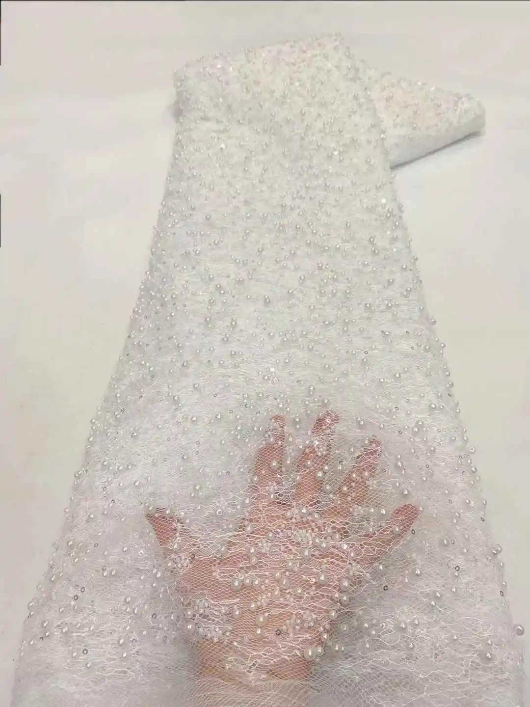 2025 High Quality African Nigerian Tulle Lace Fabric Sequins Embroidery French Lace Fabric Wedding Party Dresses Beaded 5 Yards
2025 High Quality African Nigerian Tulle Lace Fabric Sequins Embroidery French Lace Fabric Wedding Party Dresses Beaded 5 Yards
