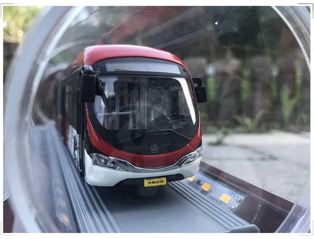 Yinlong 1/64 Beijing, шарнирный Электрический городской автобус № 1, литый под давлением модель шины с фотоэлементом, металлический, пластиковый, резиновый
Yinlong 1/64 Beijing, шарнирный Электрический городской автобус № 1, литый под давлением модель шины с фотоэлементом, металлический, пластиковый, резиновый