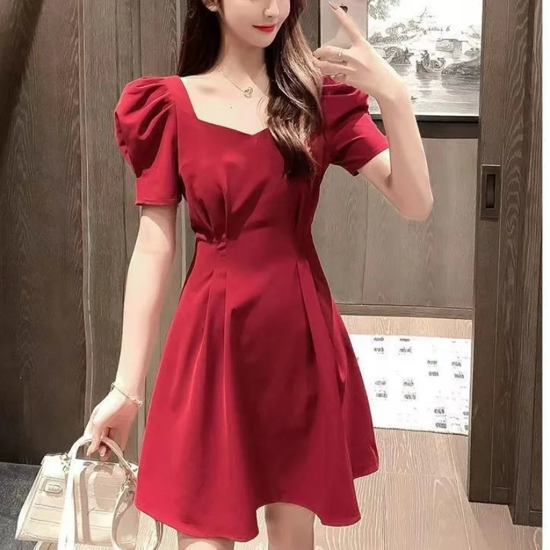 Summer New Fashion Simple Short Sleeved Waist Cinched A-line Dress Women Solid Square Neck Patchwork Backless Slim Fit Dresses
Summer New Fashion Simple Short Sleeved Waist Cinched A-line Dress Women Solid Square Neck Patchwork Backless Slim Fit Dresses