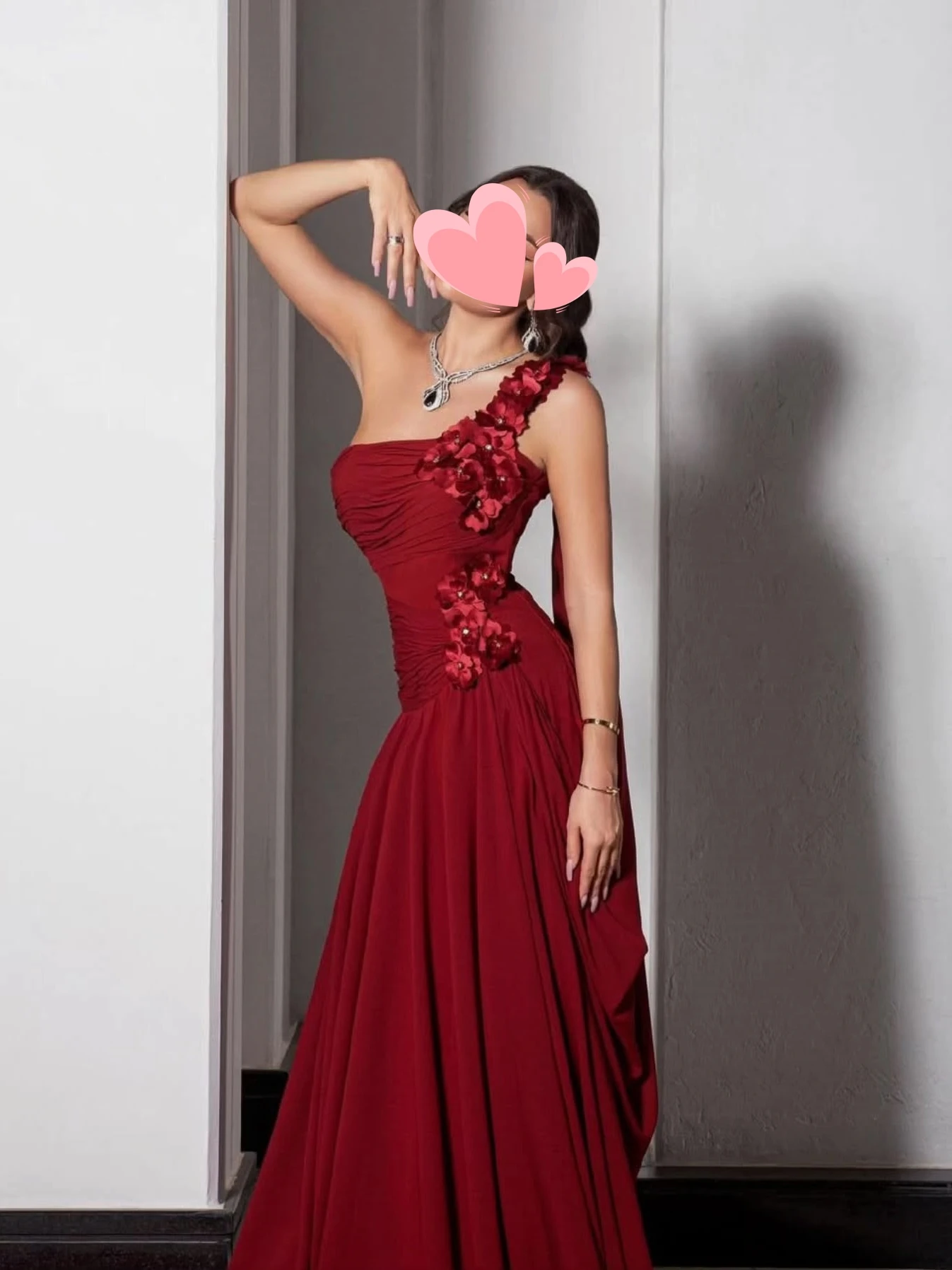 Oisslec Prom Dress Elegant Vintage Sexy Red Flowers Beads One Shoulder Customized Formal Occasion Prom Dress Evening Party Gowns
Oisslec Prom Dress Elegant Vintage Sexy Red Flowers Beads One Shoulder Customized Formal Occasion Prom Dress Evening Party Gowns