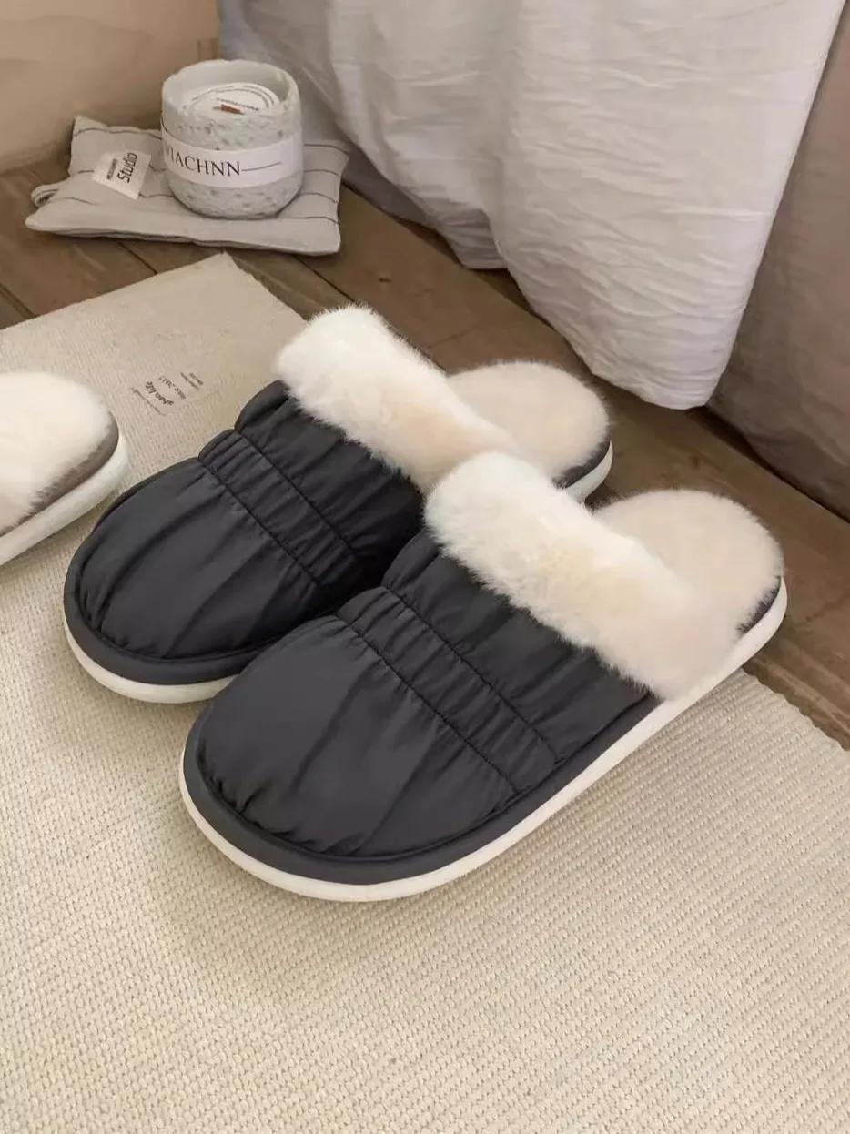 Korean Style Men's Home Slippers Warmth Waterproof PU Leather Cotton Slippers Slip-On Anti-Slip Casual Winter Home Shoes
Korean Style Men's Home Slippers Warmth Waterproof PU Leather Cotton Slippers Slip-On Anti-Slip Casual Winter Home Shoes