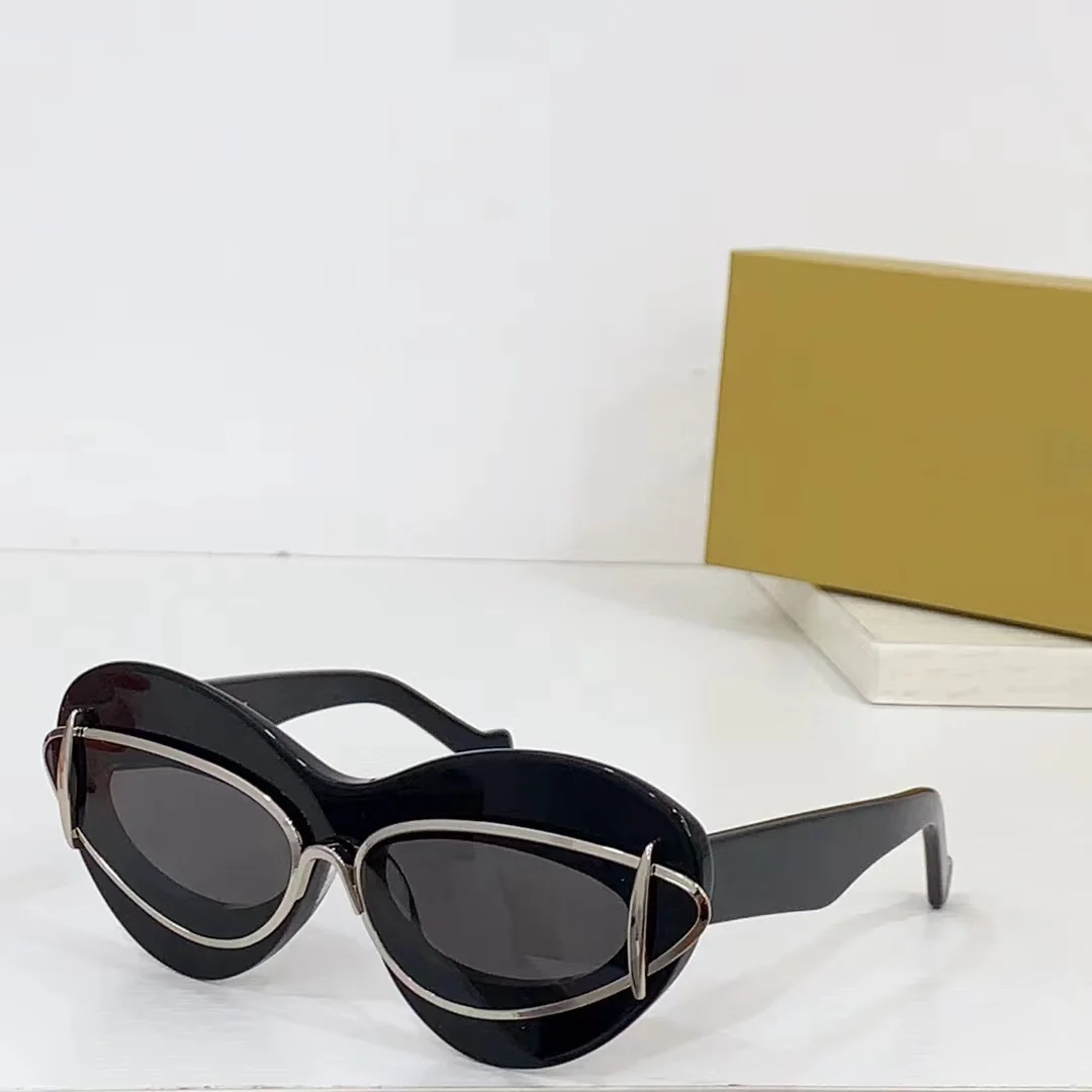 40119 Stylish personality cat-eye sunglasses lady premium sunscreen sunglasses cool big-frame sunglasses
40119 Stylish personality cat-eye sunglasses lady premium sunscreen sunglasses cool big-frame sunglasses