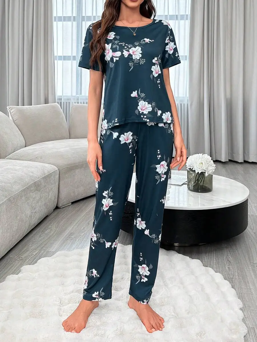 Womens Summer Floral Print Pajama Set Short Sleeve Top And Pants
Womens Summer Floral Print Pajama Set Short Sleeve Top And Pants