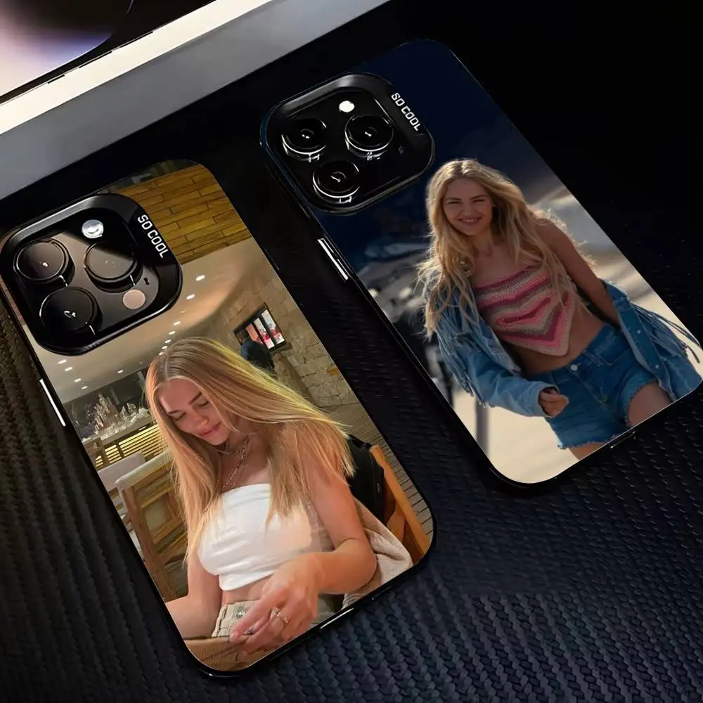 Youthful Glow Icon M-Michelle Randolph Phone Case For iPhone17,16,15,14,13,12,11 Plus,Pro Max Black Border Silver Plated Cover
Youthful Glow Icon M-Michelle Randolph Phone Case For iPhone17,16,15,14,13,12,11 Plus,Pro Max Black Border Silver Plated Cover