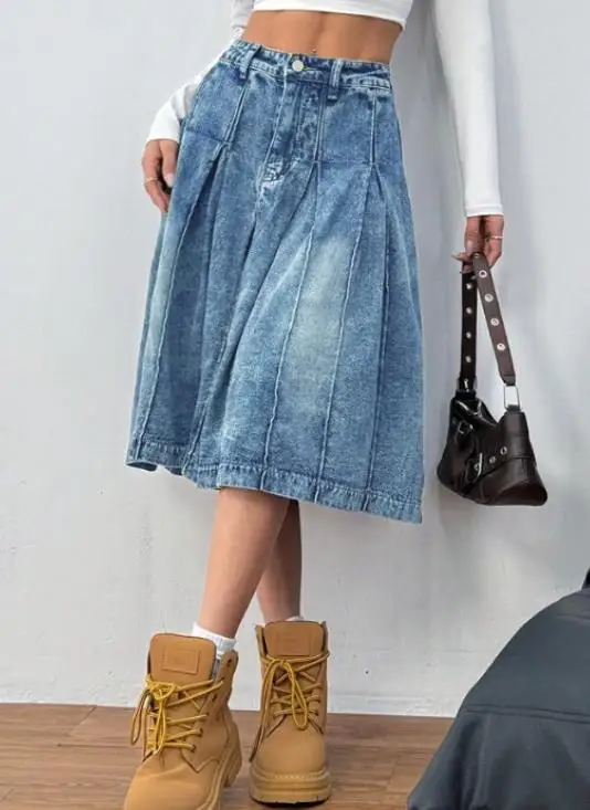 Spring and Autumn New Washed Retro Aged Cowboy Half Skirt for Women, Elegant Slimming, High Waist, A-Line Versatile Cowboy Skirt
Spring and Autumn New Washed Retro Aged Cowboy Half Skirt for Women, Elegant Slimming, High Waist, A-Line Versatile Cowboy Skirt