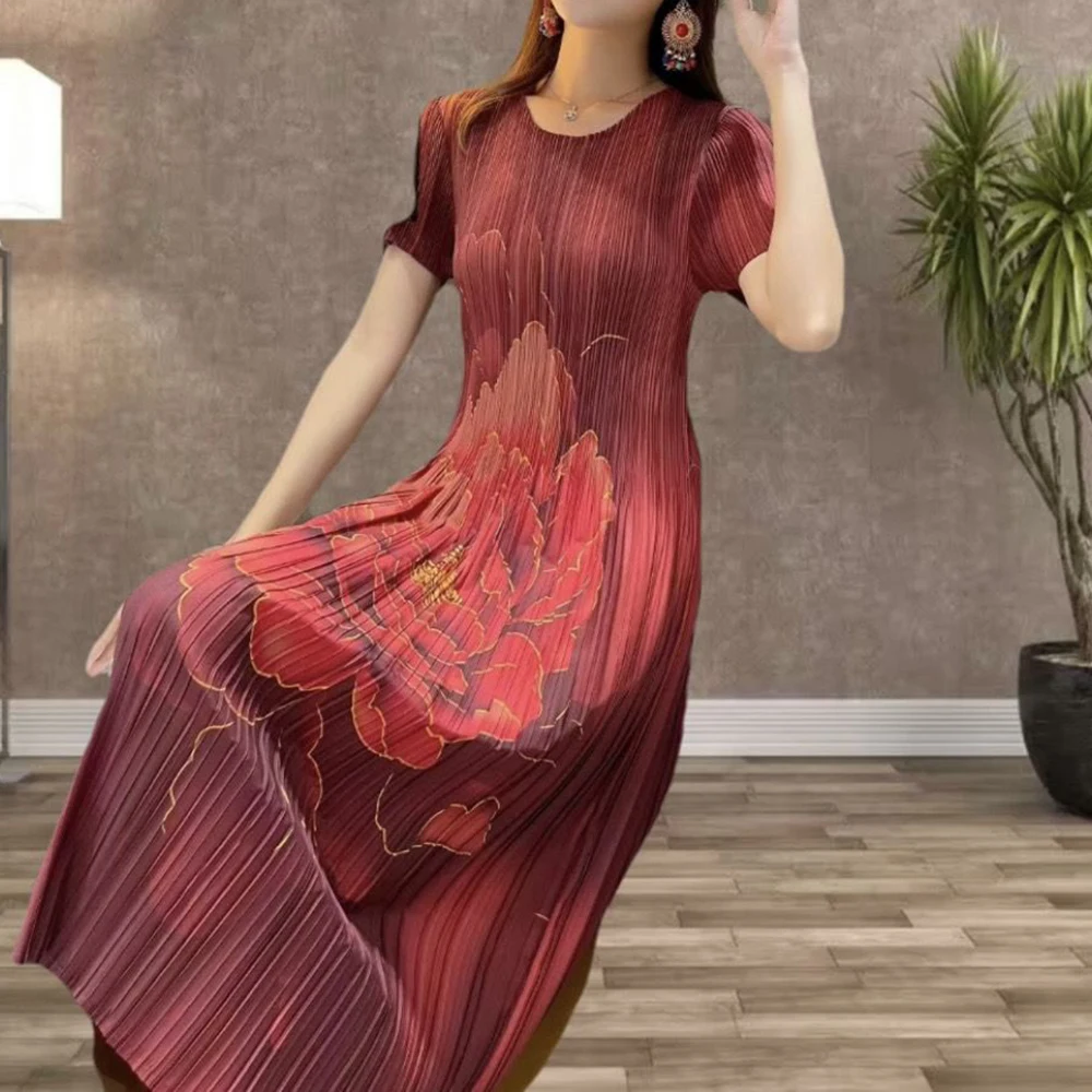 (New in the season) Folded magic pleated skirt round neck short sleeve medium and long single-layer mother outfit super elastic
(New in the season) Folded magic pleated skirt round neck short sleeve medium and long single-layer mother outfit super elastic