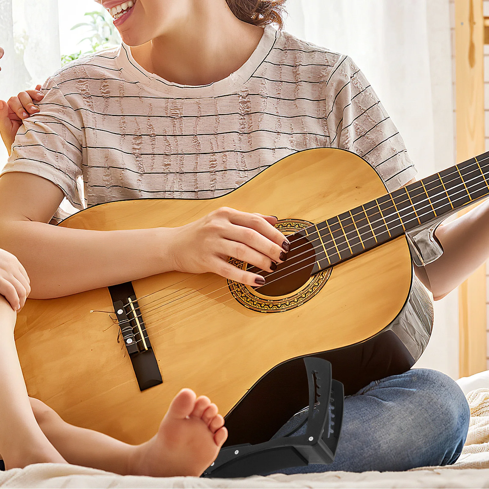 Electric Guitar Leg Support Adjustable Plastic Foamed Padded Foot Stool Lifter for Players Guitar Lifter Stand
Electric Guitar Leg Support Adjustable Plastic Foamed Padded Foot Stool Lifter for Players Guitar Lifter Stand