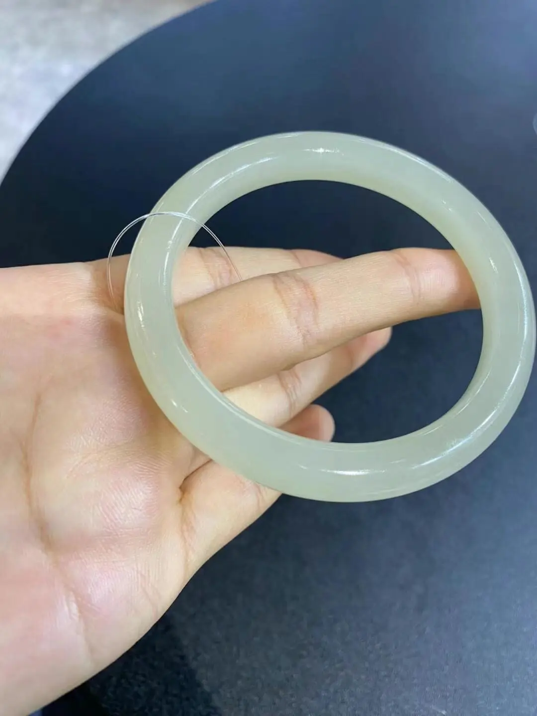 Myanmar jadeite clear water bracelet white ice clear jade bracelet beauty strip positive circle
Myanmar jadeite clear water bracelet white ice clear jade bracelet beauty strip positive circle