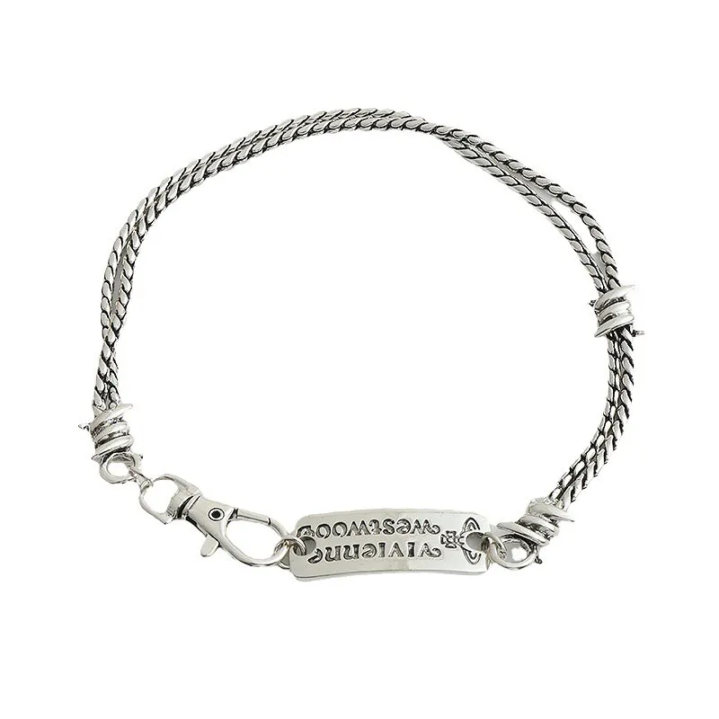 European and American hip hop style thick chain square brand letter necklace thorn neck strap stacked collarbone chain
European and American hip hop style thick chain square brand letter necklace thorn neck strap stacked collarbone chain