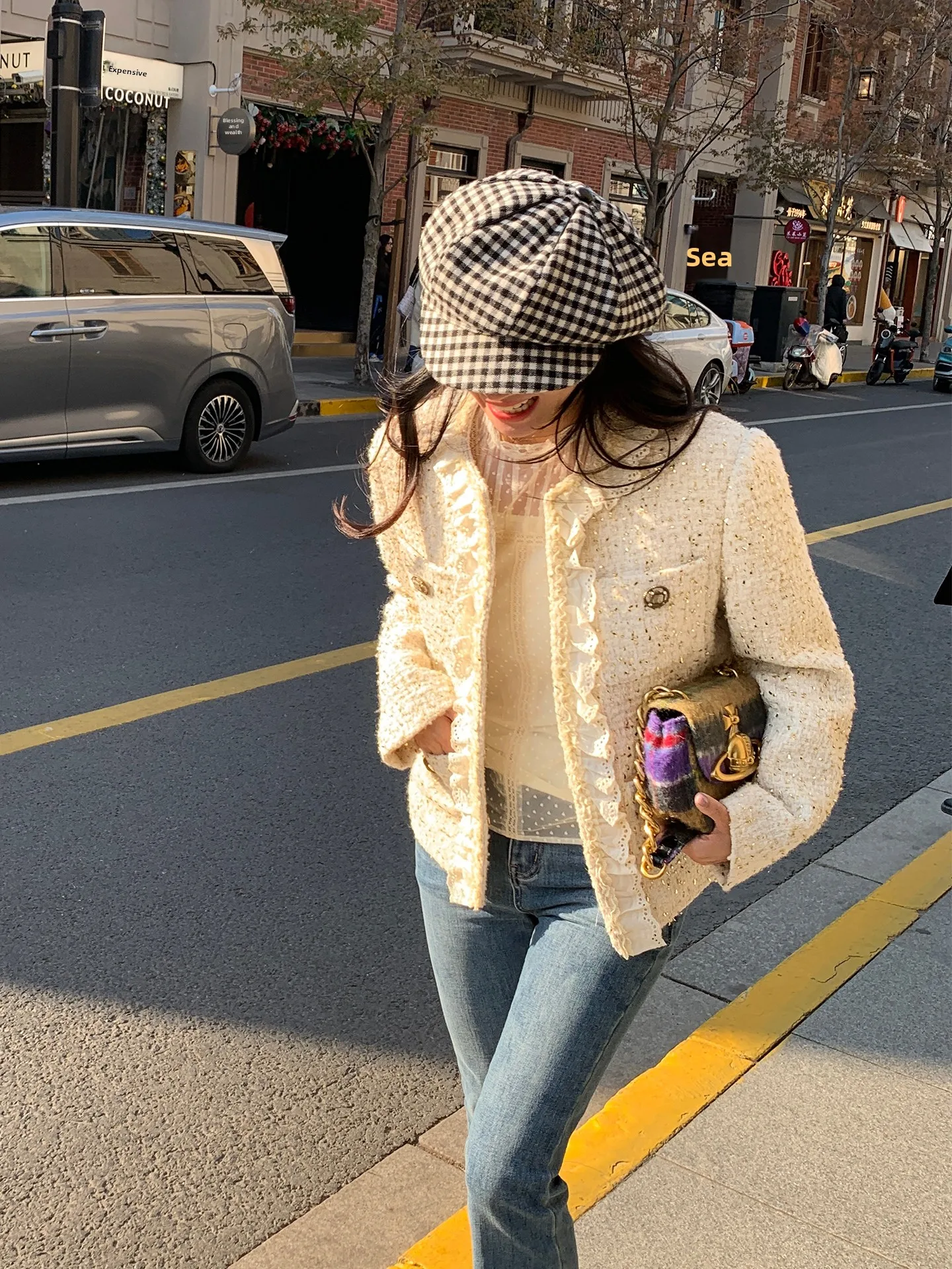 Уникальное белое шерстяное пальто Sli для женщин, корейское пальто для поездок на работу, яркий чайный элемент, длина, одна пуговица
Уникальное белое шерстяное пальто Sli для женщин, корейское пальто для поездок на работу, яркий чайный элемент, длина, одна пуговица