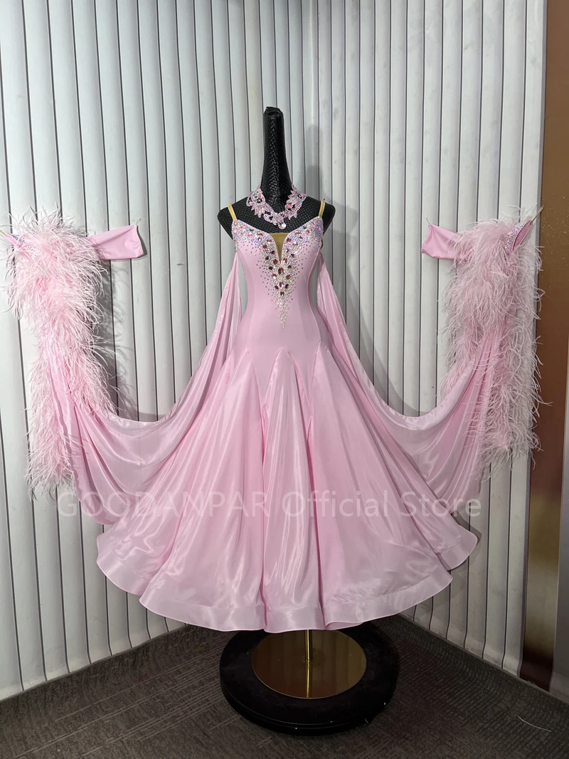 Waltz Ballroom Dance Dress Women girl Competition Dance Gown Ballroom Dancing Waltz Perform Feather Clothing
Waltz Ballroom Dance Dress Women girl Competition Dance Gown Ballroom Dancing Waltz Perform Feather Clothing