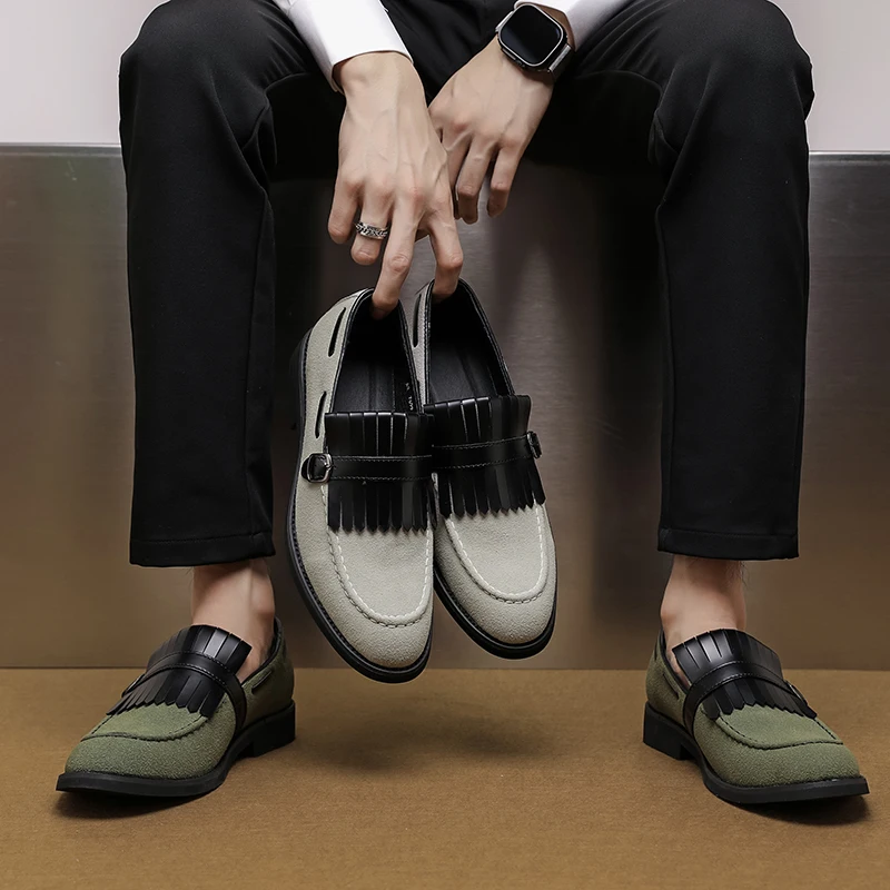 Size 38-48 Classic Men Loafers Men Casual Light Comfortable Fashionable High-quality Small Leather Shoes Banquet Shoes Men
Size 38-48 Classic Men Loafers Men Casual Light Comfortable Fashionable High-quality Small Leather Shoes Banquet Shoes Men