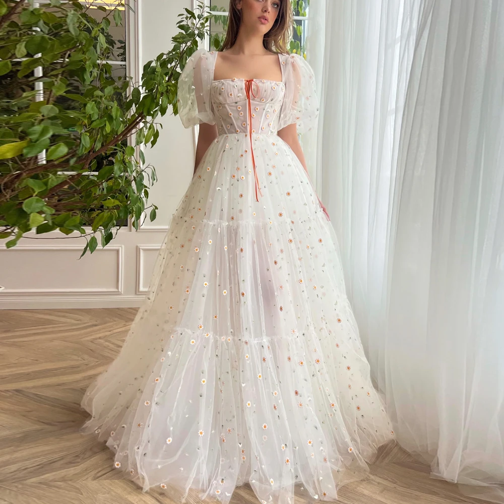 Sexy Tulle Prom Dresses Sweetheart Neck Short Puff Sleeves Party Gowns Flowers A-Line Evening Dress Floor Length فساتين السهرة
Sexy Tulle Prom Dresses Sweetheart Neck Short Puff Sleeves Party Gowns Flowers A-Line Evening Dress Floor Length فساتين السهرة