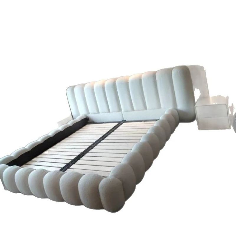 Italian piano key fabric bed large flat villa master bedroom double widescreen cream wind puff lamb wool bed
Italian piano key fabric bed large flat villa master bedroom double widescreen cream wind puff lamb wool bed