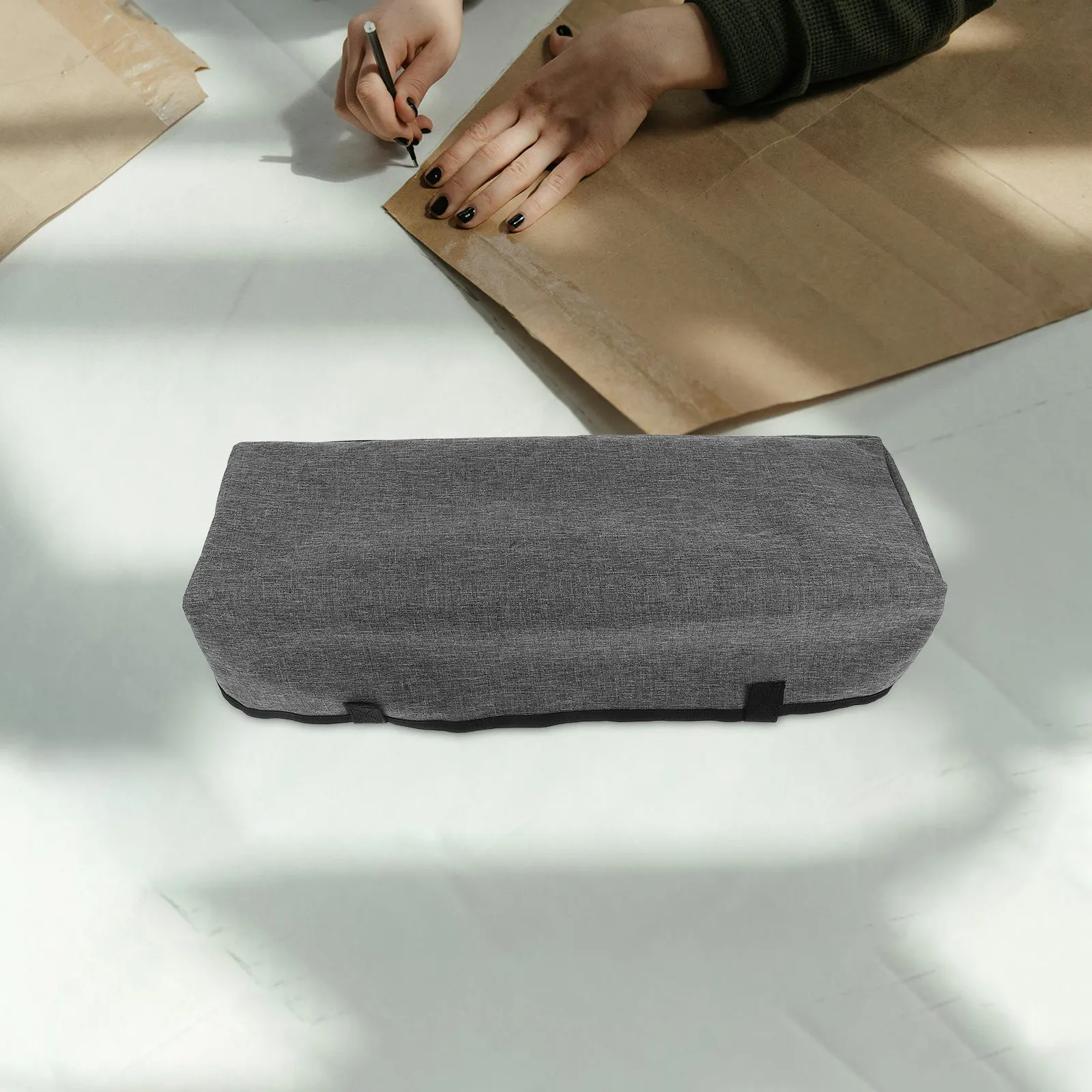 Cutting Machine Dust Cover Tear Resistant Lightweight Storage Bag with Three Pockets Organizer for Tools Accessories DIY
Cutting Machine Dust Cover Tear Resistant Lightweight Storage Bag with Three Pockets Organizer for Tools Accessories DIY