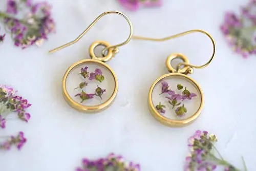 Round Resin Pendant Earrings With Pressed Alyssum Flowers, Gold-Tone Hook, 1 Inch Drop For Women
Round Resin Pendant Earrings With Pressed Alyssum Flowers, Gold-Tone Hook, 1 Inch Drop For Women