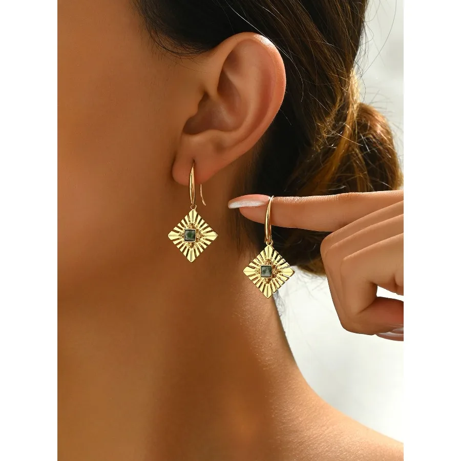 Lxalry Artisan Geometry Drop Earrings Gold Alloy Emerald Inlay Jewelry Hypoallergenic Handmade Luxury for Everyday Elegance to
Lxalry Artisan Geometry Drop Earrings Gold Alloy Emerald Inlay Jewelry Hypoallergenic Handmade Luxury for Everyday Elegance to
