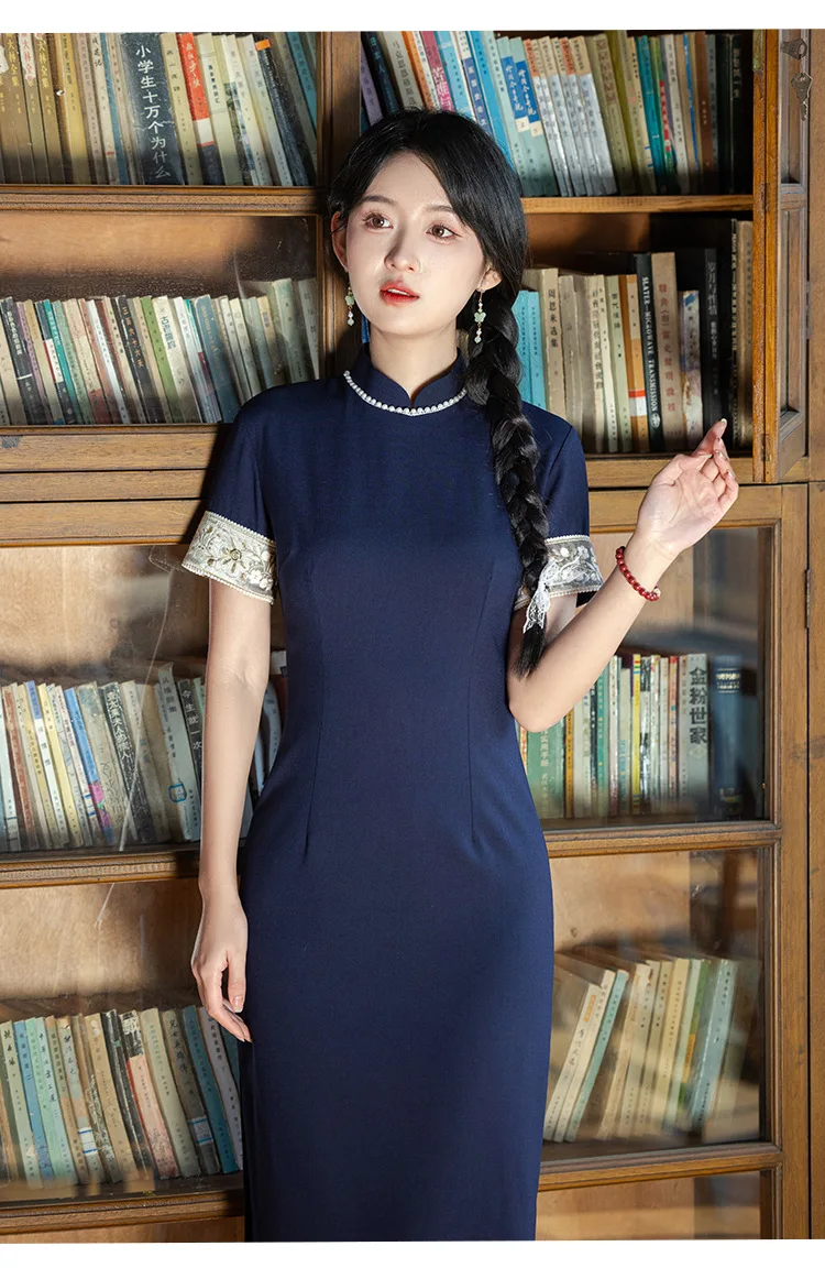 Лето 2025 г., двухслойное улучшенное платье Cheongsam, повседневное темно-синее вечернее платье Ципао в китайском стиле для молодых девушек для женщин
Лето 2025 г., двухслойное улучшенное платье Cheongsam, повседневное темно-синее вечернее платье Ципао в китайском стиле для молодых девушек для женщин