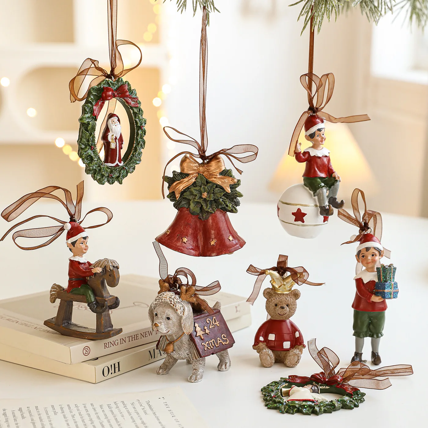 Colorful Resin Christmas Ornaments with Retro 3D Bells, American Cartoon Style Pendants for Xmas Tree Decor
Colorful Resin Christmas Ornaments with Retro 3D Bells, American Cartoon Style Pendants for Xmas Tree Decor