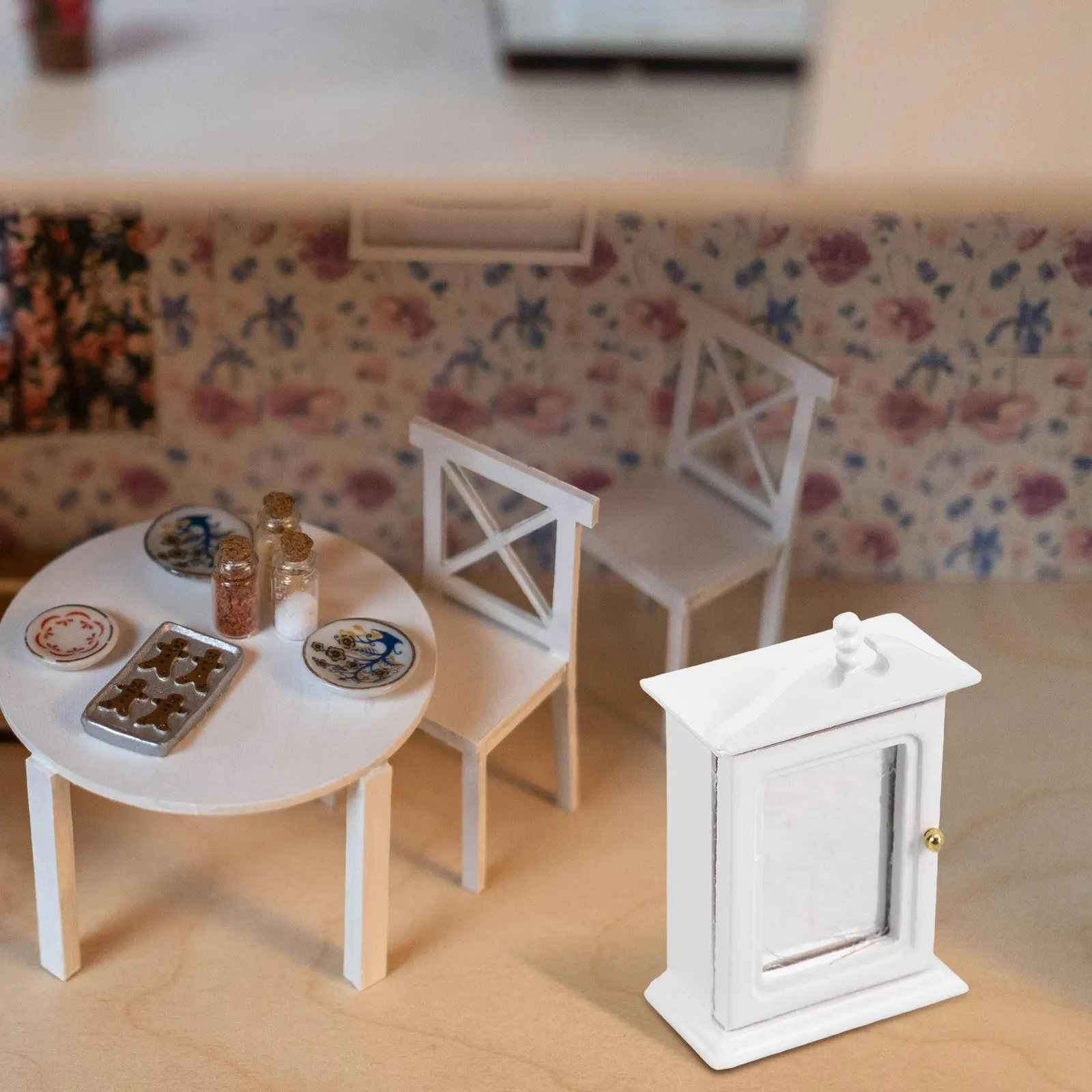 Miniature Dollhouse Cabinet with Mirror Storage Shelf Mini Bookshelf Decoration Display Shelf Furniture Dollhouse Furniture Set
Miniature Dollhouse Cabinet with Mirror Storage Shelf Mini Bookshelf Decoration Display Shelf Furniture Dollhouse Furniture Set