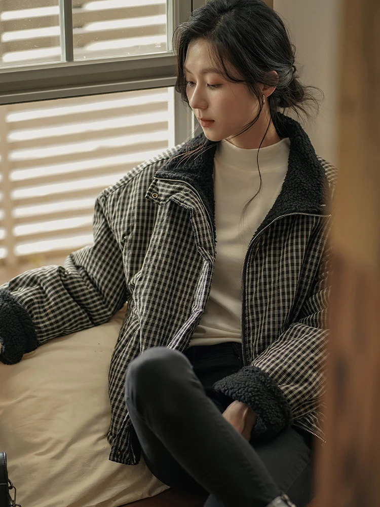 Korean Sle Thiened Lamb Fur Jaet Women's Loose Double-Sided Wear Cotton Coat Warm Comfortable Long Sve Zipper Closure
Korean Sle Thiened Lamb Fur Jaet Women's Loose Double-Sided Wear Cotton Coat Warm Comfortable Long Sve Zipper Closure