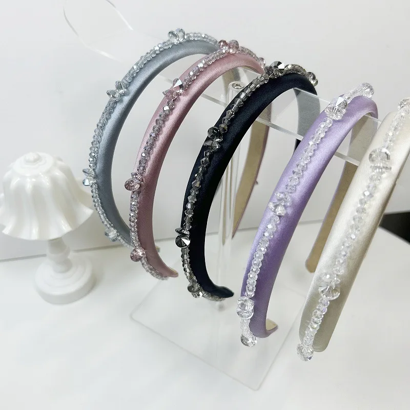 2026 Slender Silky Satin Padded Headband Crystal Long Chain Thin Hair Hoop Old Money Style Office Lady Princess Style Headdress
2026 Slender Silky Satin Padded Headband Crystal Long Chain Thin Hair Hoop Old Money Style Office Lady Princess Style Headdress