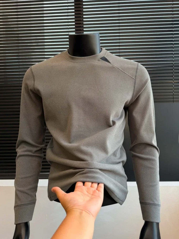 Мужская термофутболка American Slim Fit с длинным рукавом, осенне-зимняя, теплая, премиум-класса, для ношения под одеждой, с маленьким воротником, синяя.
Мужская термофутболка American Slim Fit с длинным рукавом, осенне-зимняя, теплая, премиум-класса, для ношения под одеждой, с маленьким воротником, синяя.