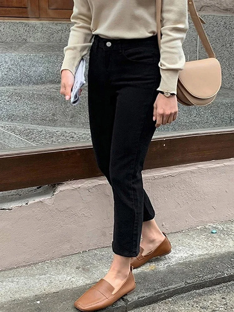 Черные прямые джинсы, женские прямые брюки с высокой талией, осенний стиль 2025 года, эластичные джинсовые брюки-бойфренды
Черные прямые джинсы, женские прямые брюки с высокой талией, осенний стиль 2025 года, эластичные джинсовые брюки-бойфренды