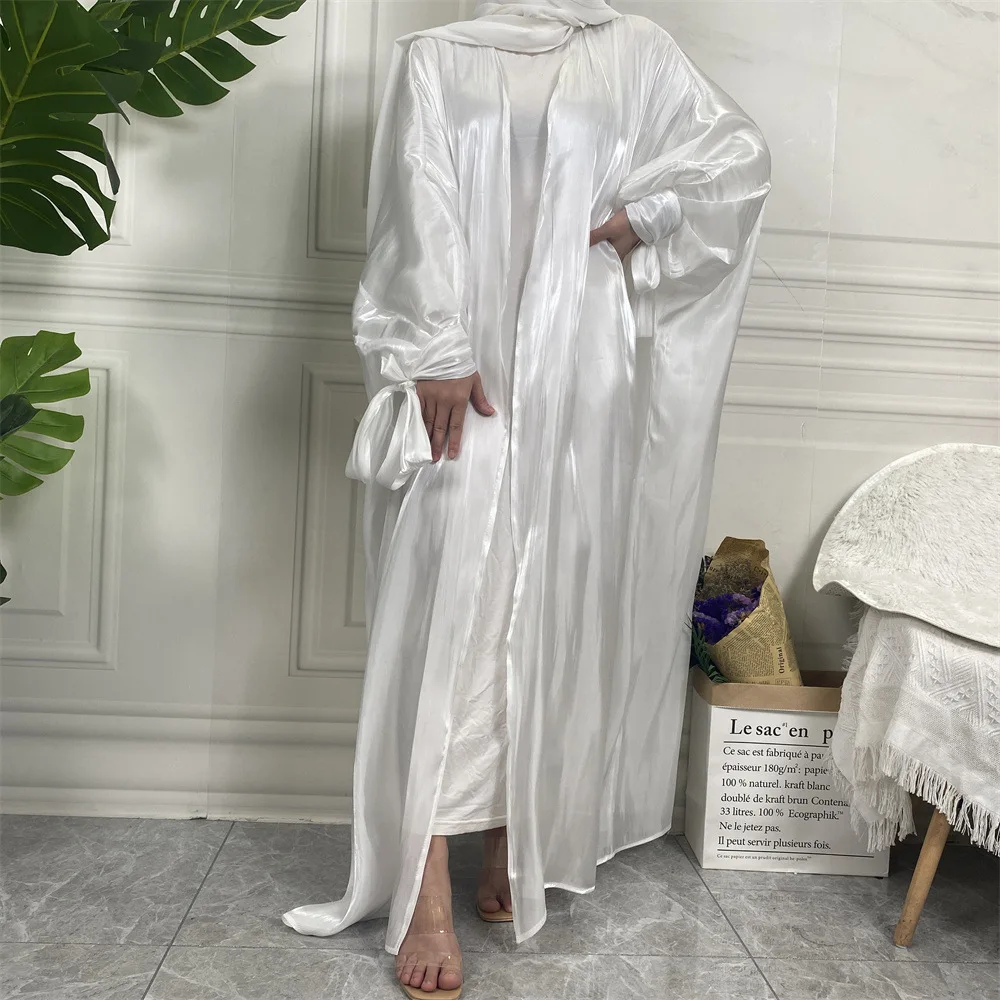 New Fashion Islamic Arab Shiny Silk Lace Sleeve Cardigan Robe 6653 Long Dress Robe Abaya Ramadan Dubai Luxury Islam Elegant
New Fashion Islamic Arab Shiny Silk Lace Sleeve Cardigan Robe 6653 Long Dress Robe Abaya Ramadan Dubai Luxury Islam Elegant