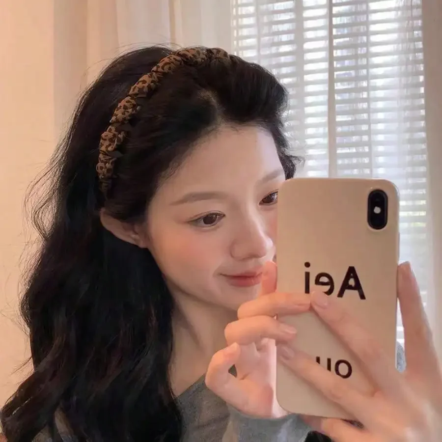 1Pc 2026 Leopard Print Headband, High Crown Non-Slip, Soft Vintage Chic, Daily Party Wedding Vacation Hair Accessory
1Pc 2026 Leopard Print Headband, High Crown Non-Slip, Soft Vintage Chic, Daily Party Wedding Vacation Hair Accessory