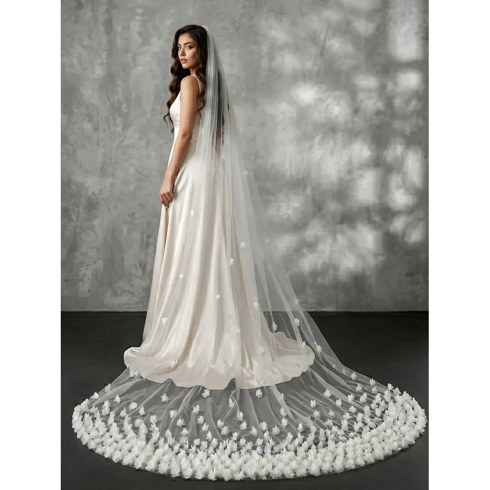Handmade 3D Floral Petal Trailing Bridal Veil With Hair Comb, Suitable For Cathedral Wedding, Engagement Ceremony, Wedding Phot
Handmade 3D Floral Petal Trailing Bridal Veil With Hair Comb, Suitable For Cathedral Wedding, Engagement Ceremony, Wedding Phot