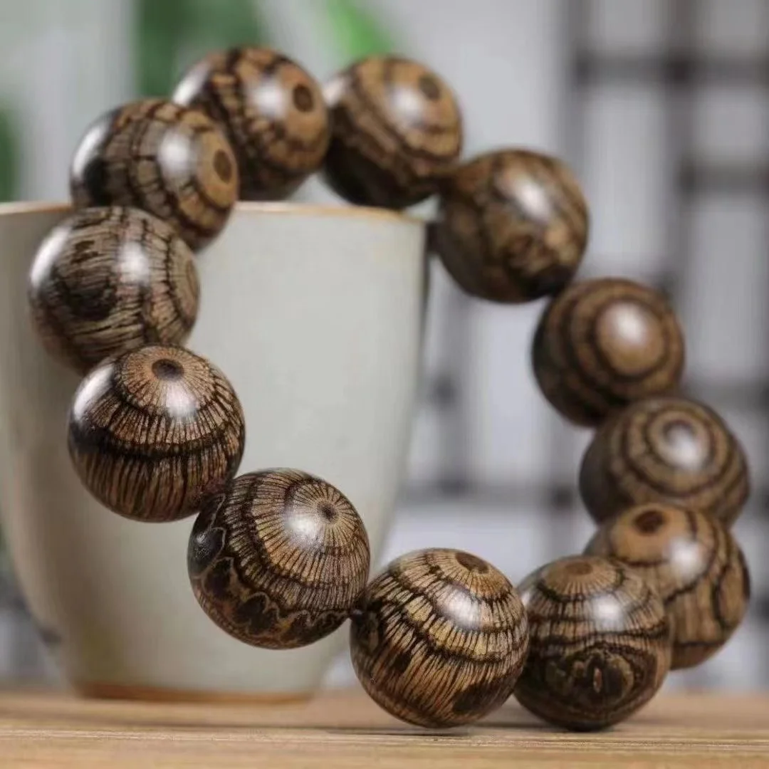 Rattan Lobular Gnetum Montanum 2.0 Bracelet Buddha Beads Huanghua Pear Ghost Eye to Care Ball Amusement Article
Rattan Lobular Gnetum Montanum 2.0 Bracelet Buddha Beads Huanghua Pear Ghost Eye to Care Ball Amusement Article