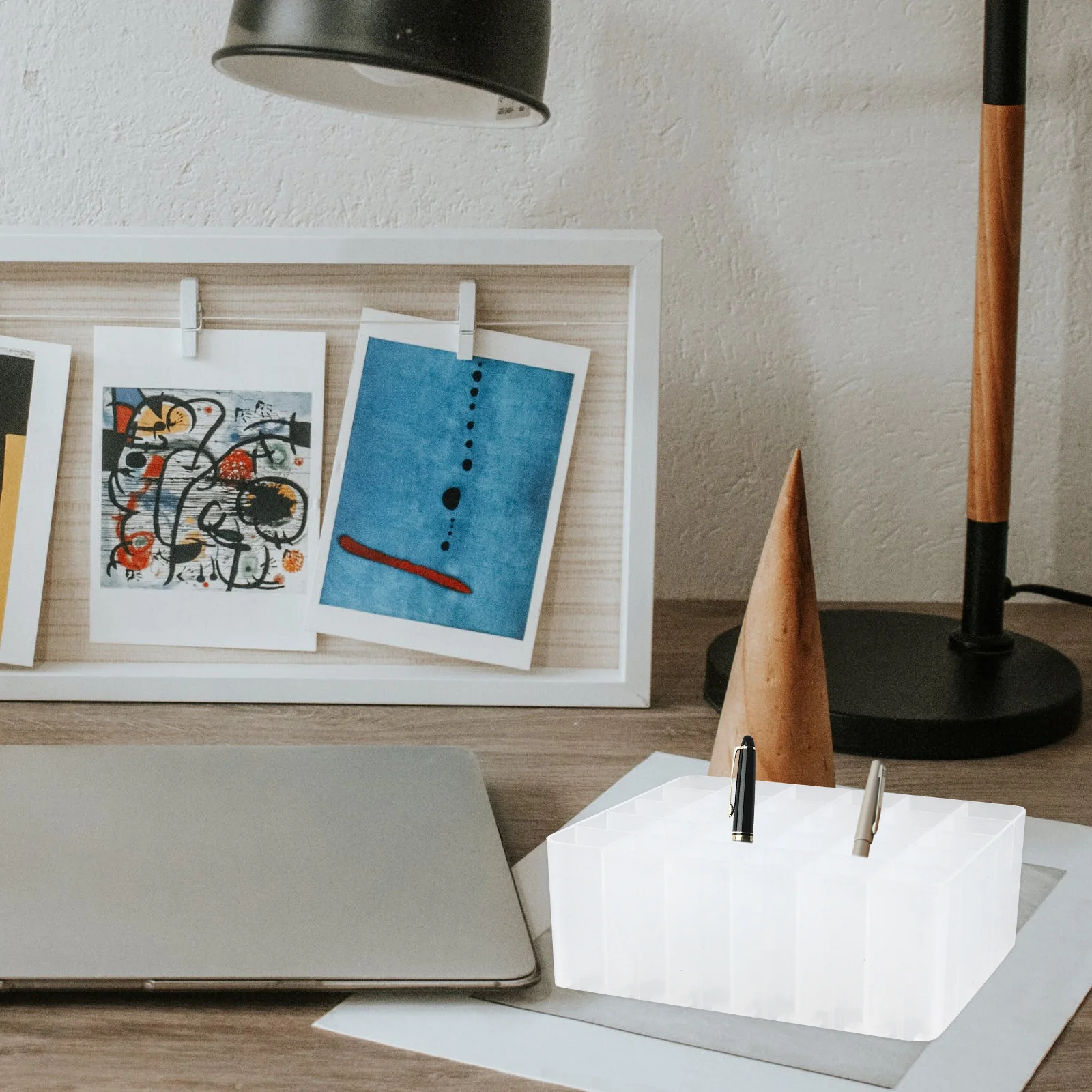 4Pcs Plastic Pen Organizer 30 Slots Sturdy Lightweight Portable Desk Storage for Mark Pens and Cosmetics Mark Pen Holder
4Pcs Plastic Pen Organizer 30 Slots Sturdy Lightweight Portable Desk Storage for Mark Pens and Cosmetics Mark Pen Holder