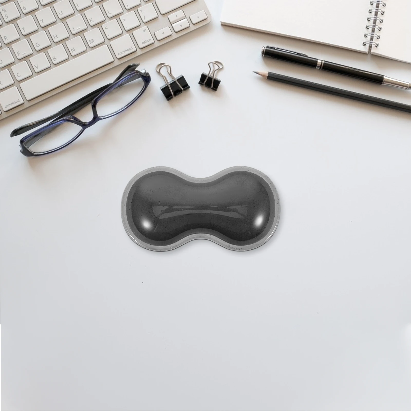 Non Slip Silicone Mouse Wrist Rest Pad Smooth Surface Easy Clean for Office Desk and Computer Gaming Mouse Wrist Pad
Non Slip Silicone Mouse Wrist Rest Pad Smooth Surface Easy Clean for Office Desk and Computer Gaming Mouse Wrist Pad