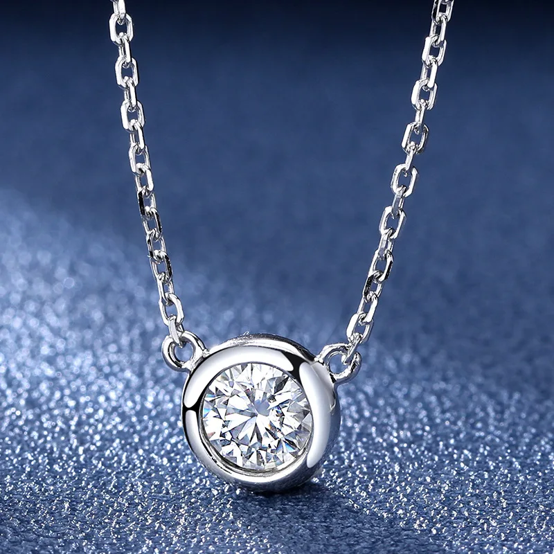 Classic 100% 925 Sterling Silver 1ct D Color Round Moissanite Pendant Necklace For Women Sparkling Wedding Party Jewelry
Classic 100% 925 Sterling Silver 1ct D Color Round Moissanite Pendant Necklace For Women Sparkling Wedding Party Jewelry