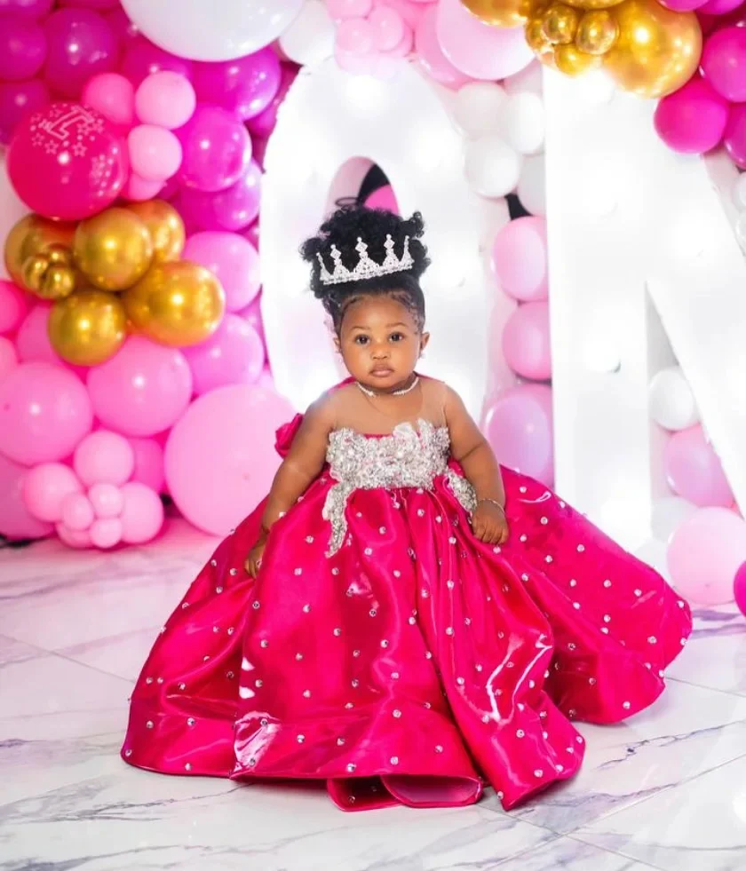 Customized Flower Girl Dress For Wedding Sleeveless Applique Bow Beading Kids Birthday Party First Communion Ball Gowns
Customized Flower Girl Dress For Wedding Sleeveless Applique Bow Beading Kids Birthday Party First Communion Ball Gowns