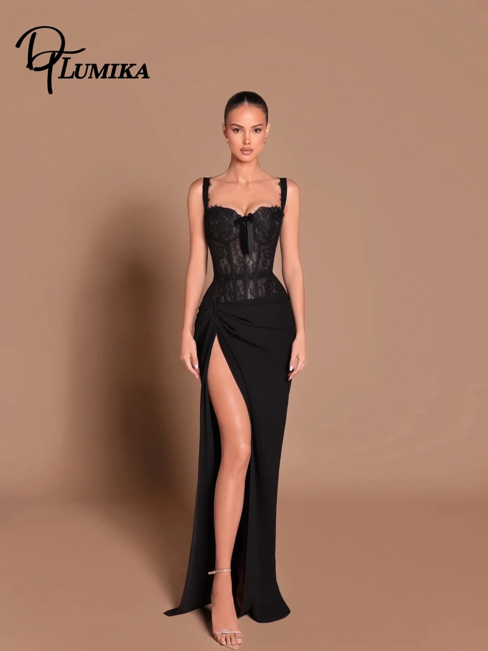 Заявление черное кружево сексуальное вечернее платье с высоким разрезом корсет модное прямое гламурное коктейльное платье без рукавов по индивидуальному заказу
Заявление черное кружево сексуальное вечернее платье с высоким разрезом корсет модное прямое гламурное коктейльное платье без рукавов по индивидуальному заказу