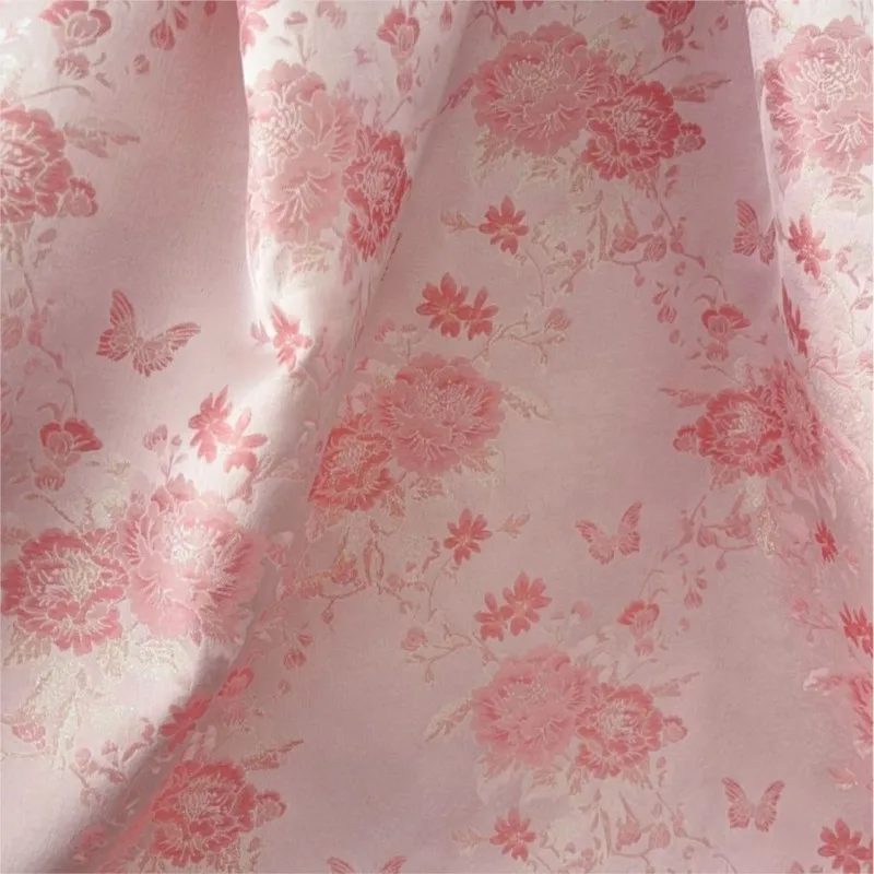 New Chinese-style women's vests cheongsams evening gowns and skirts made of gold-silk cotton blended jacquard fabric
New Chinese-style women's vests cheongsams evening gowns and skirts made of gold-silk cotton blended jacquard fabric